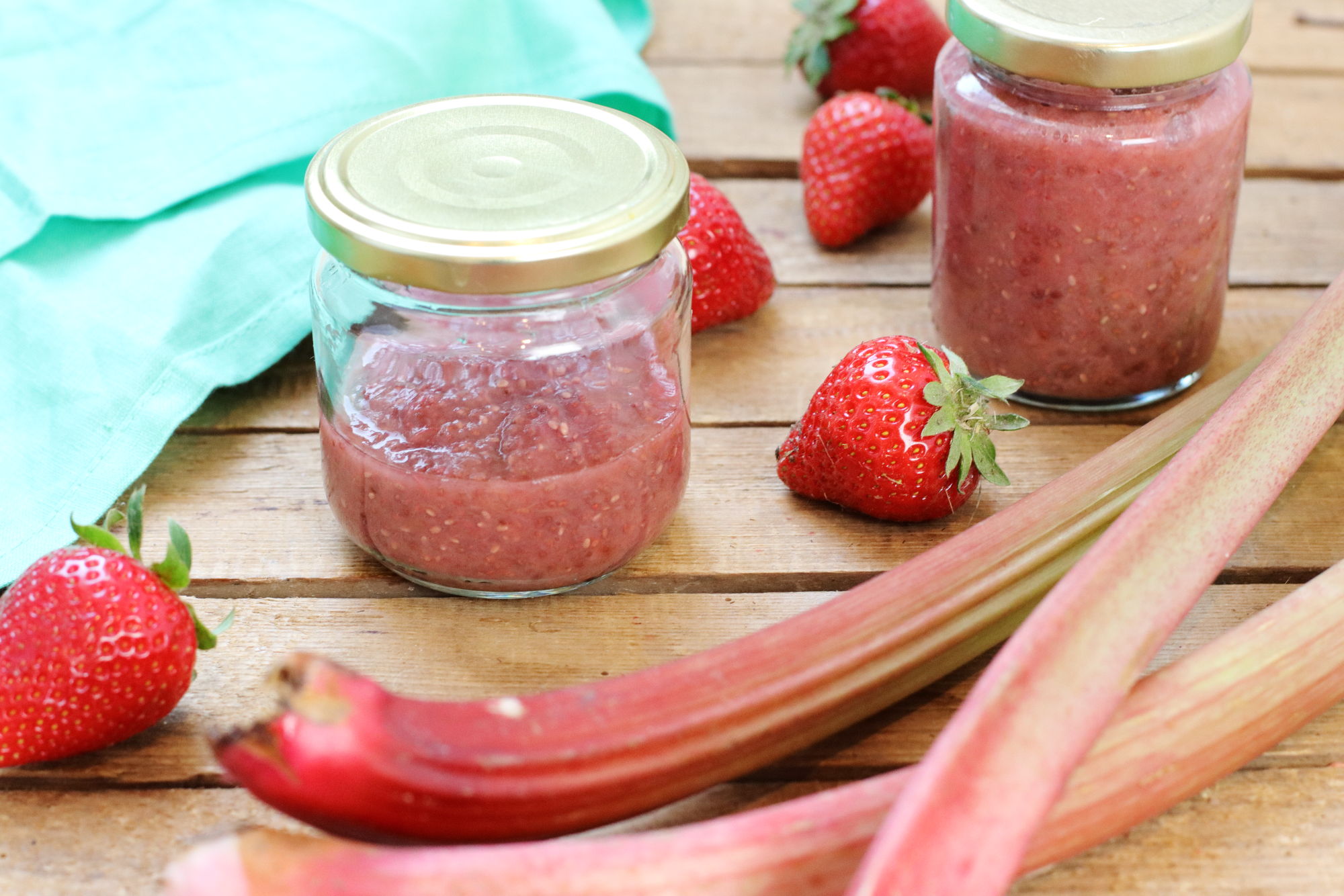 Erdbeer Rhabarber Marmelade - Drei gesunde Zutaten - Foodrevers