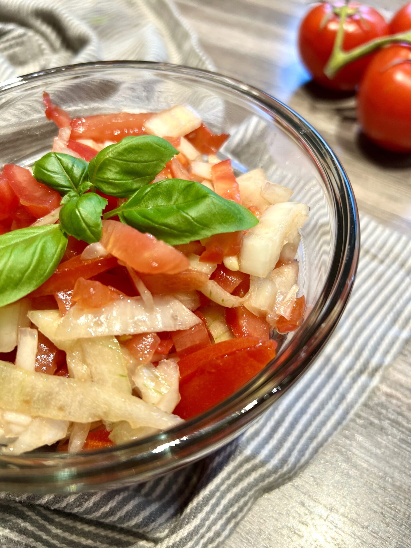 Einfacher Tomatensalat gesund und lecker Pampered Chef