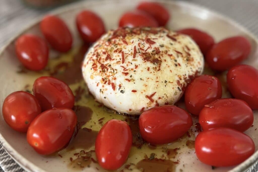 Tomate Mozzarella mit Bruschetta Edelschmaus